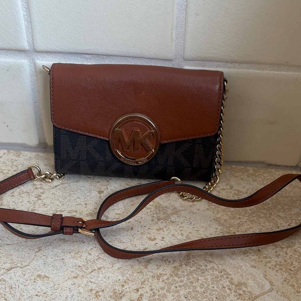 Michael Kors crossbody bag